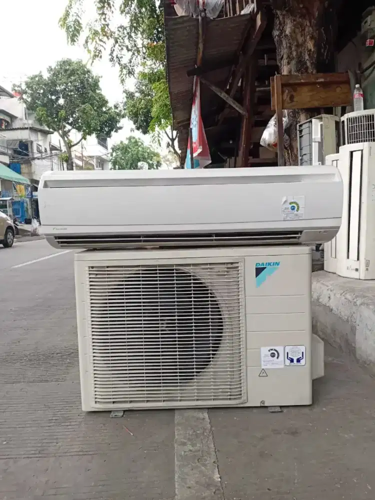 AC Daikin Thailand 2 PK R 32  second +pasang free ongkir sejabotabek