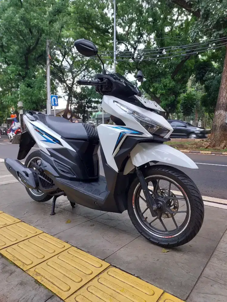 DIJUAL CASH HONDA VARIO 125 LED OLD CBS THN 2017 PAJAK IDUP SIAP PAKAI