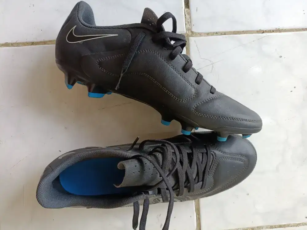 Nike Tiempo warna Black/hitam
