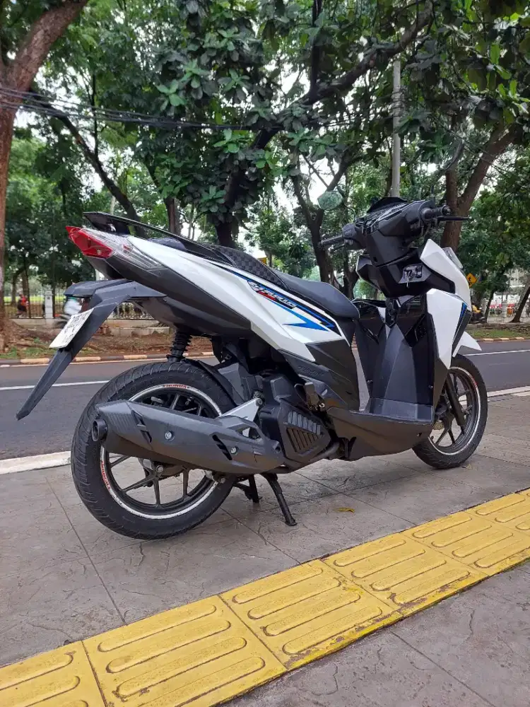 DIJUAL CASH HONDA VARIO 125 LED OLD CBS THN 2017 PAJAK IDUP SIAP PAKAI
