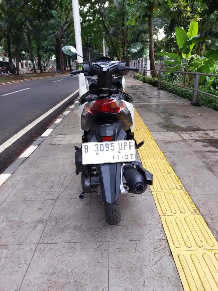 DIJUAL CASH HONDA VARIO 125 LED OLD CBS THN 2017 PAJAK IDUP SIAP PAKAI
