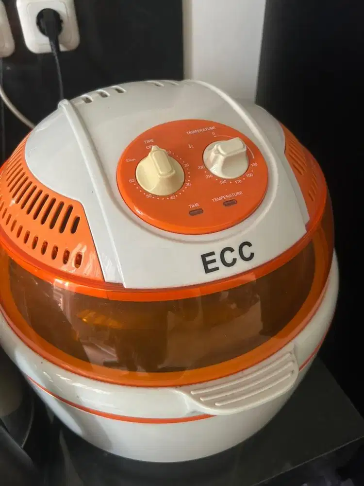 air friyer kondisi masih sangat bagus dan lengkap