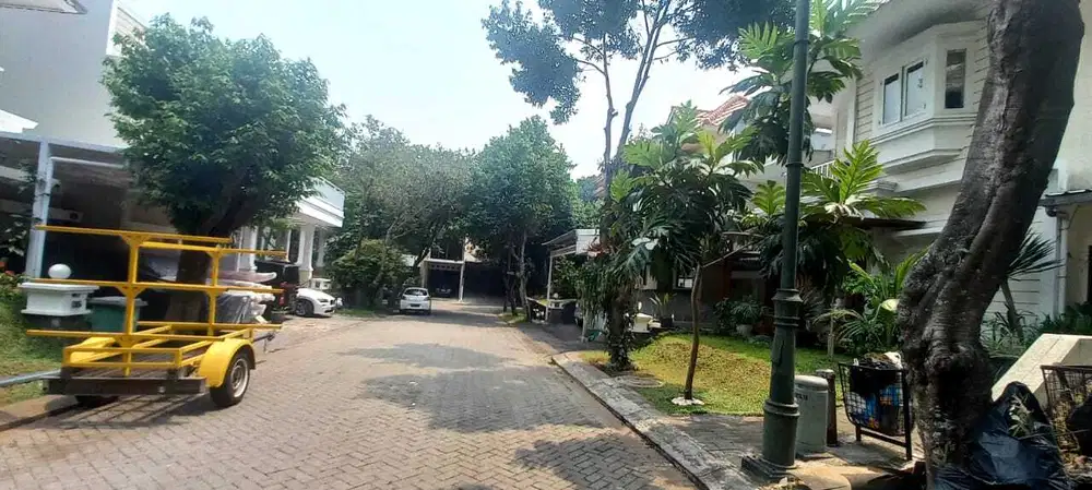 Rumah di Kota Baru Parahyangan, Asri Dekat Sekolah dan Masjid