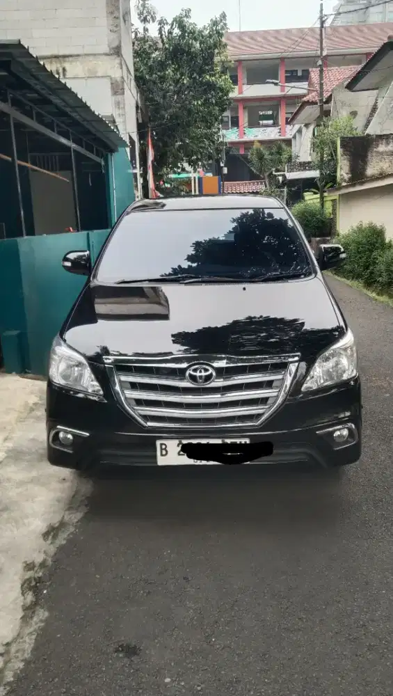 Toyota Innova V A/T 2013 bensin