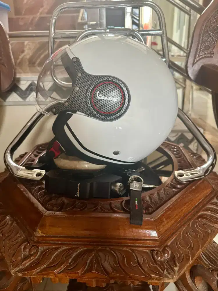 PIAGGIO VESPA GTS 150 4V IGET ABS TH 2018 WARNA MERAH