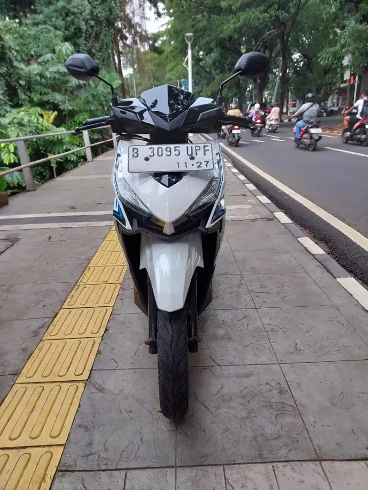 DIJUAL CASH HONDA VARIO 125 LED OLD CBS THN 2017 PAJAK IDUP SIAP PAKAI