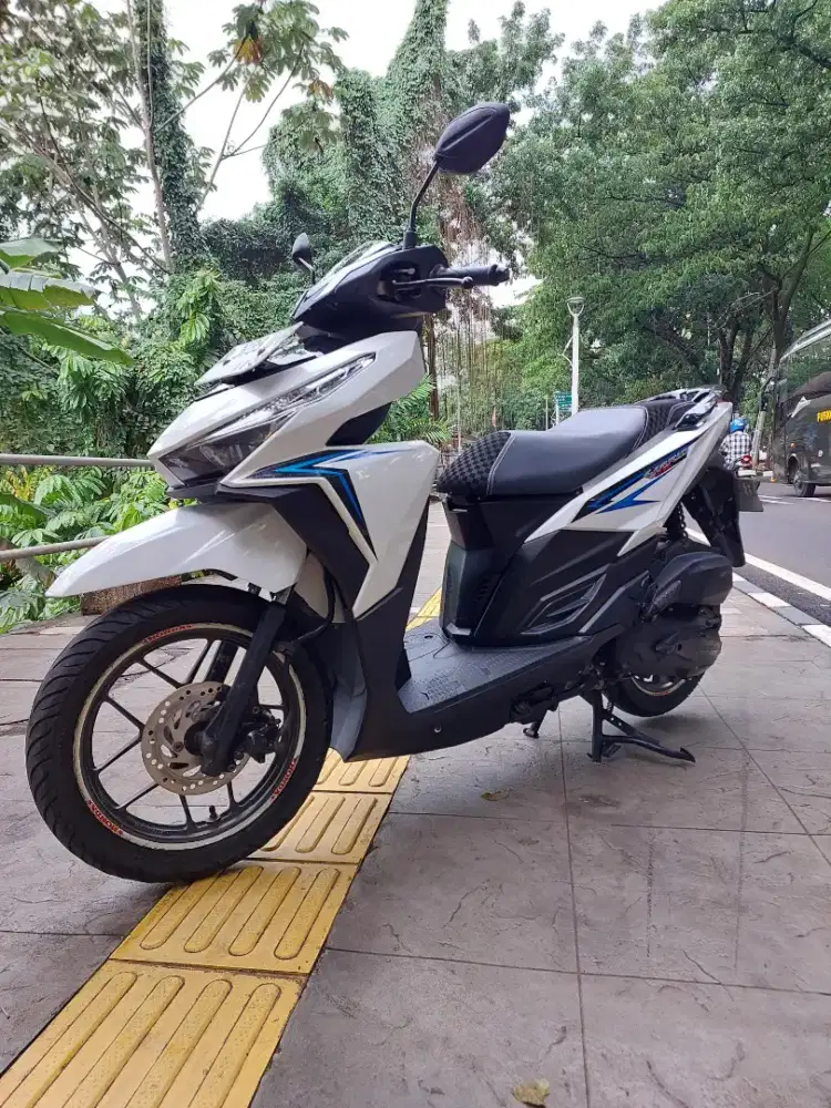DIJUAL CASH HONDA VARIO 125 LED OLD CBS THN 2017 PAJAK IDUP SIAP PAKAI
