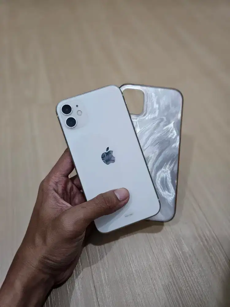 IPhone 11 64gb ibox resmi mulus fullset