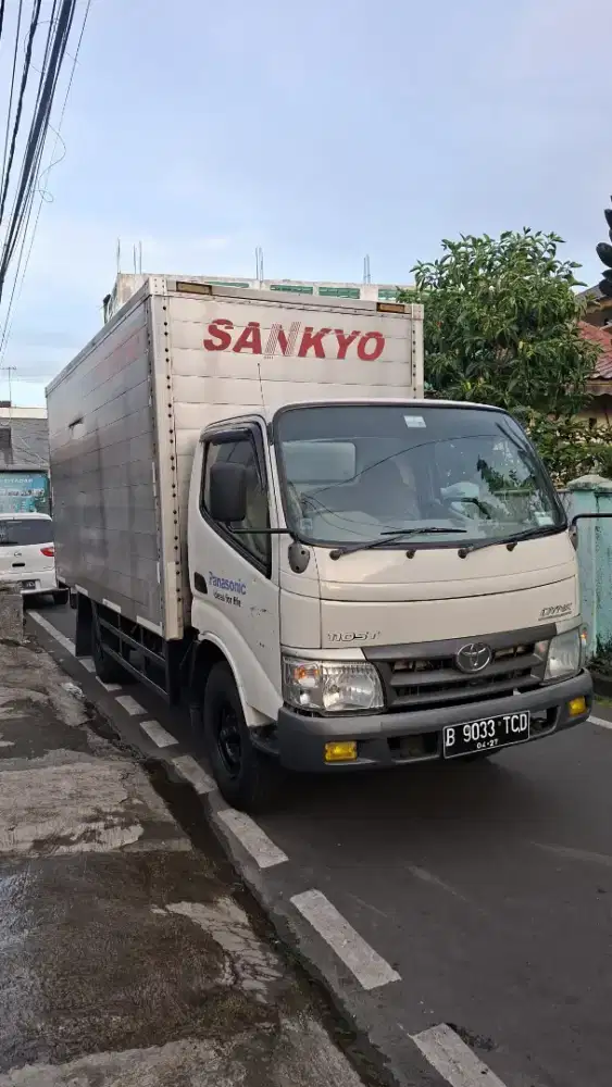 Toyota Dyna 110st engkel long jumbo box  orsinil