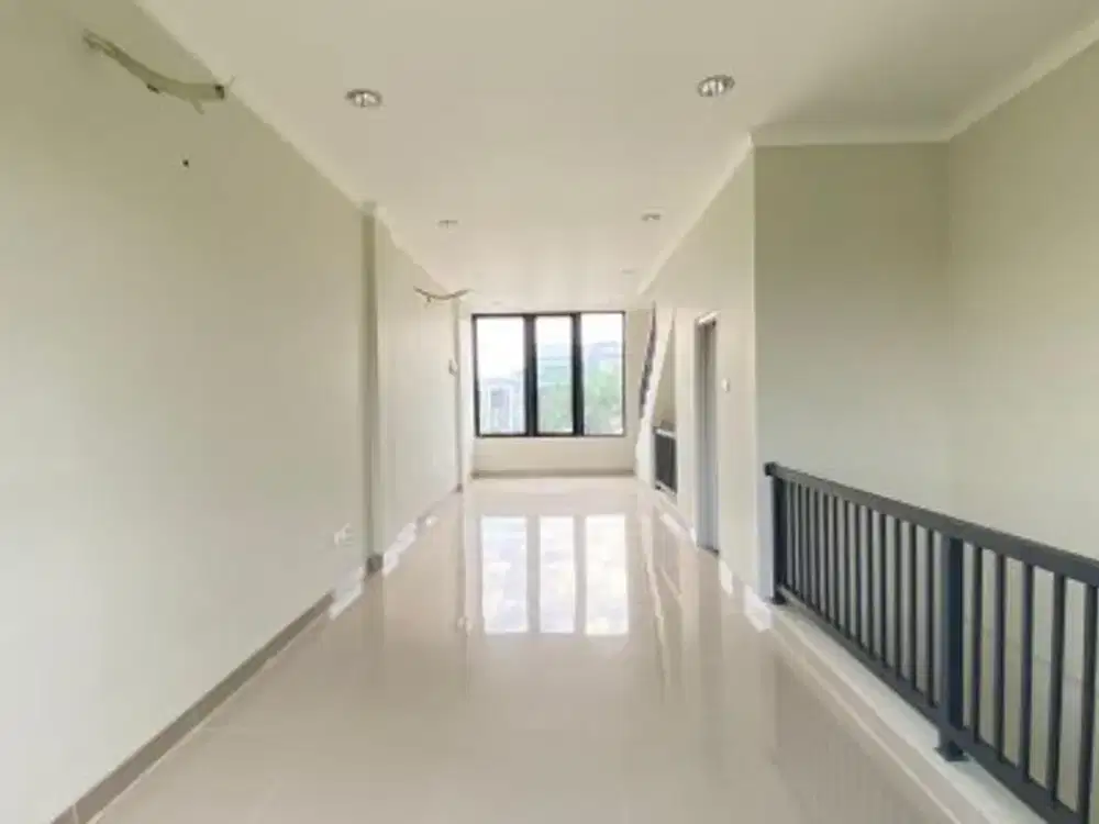 Disewakan Ruko New Wesfileld Hook 3 Lantai, Parkir Luas Tidak Berbayar, Cocok Dijadikan Kantor, Klinik, Sekolah Maupun Kuliner Grand Wisata Bekasi