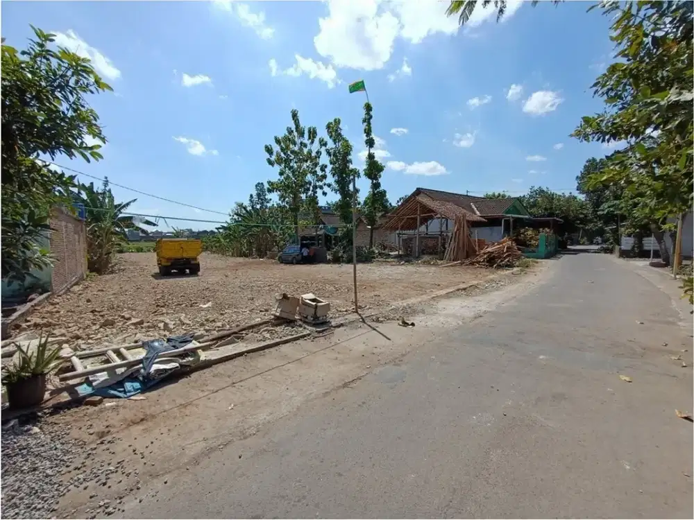 Jl Imogiri Timur, 1 menit ke Lapangan Wonokromo