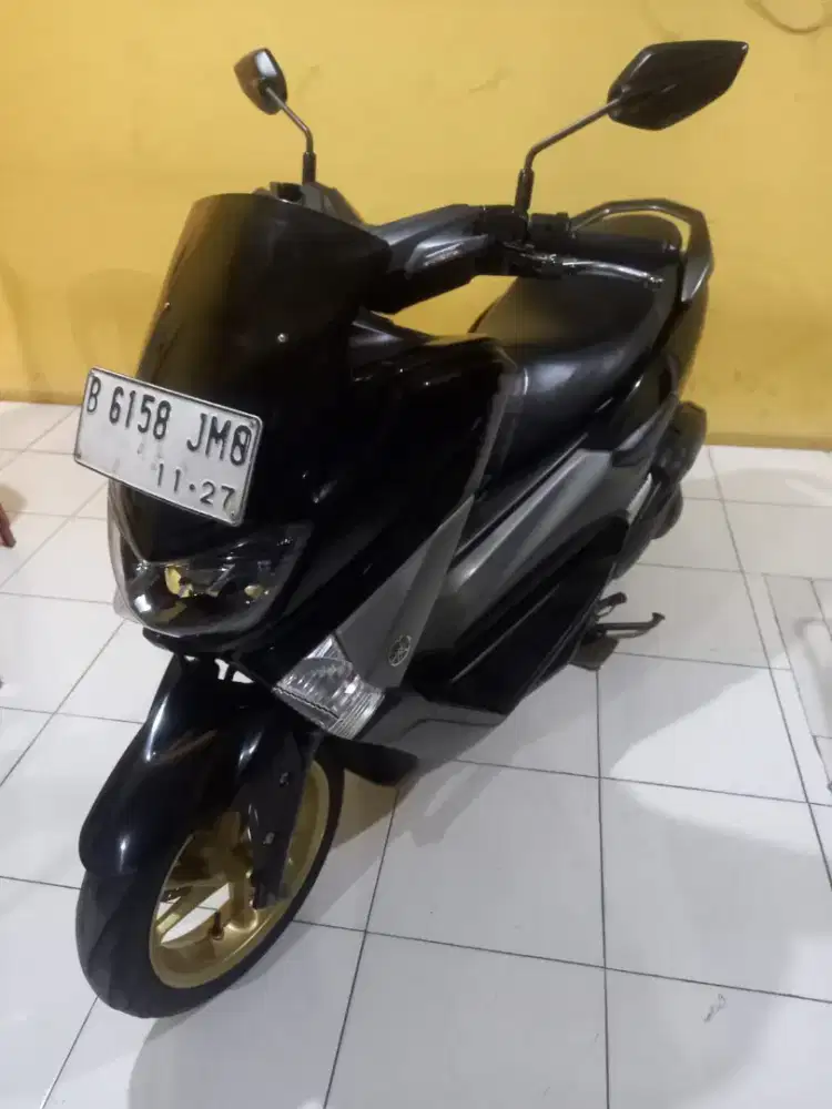 Yamaha nmax 2017 hitam