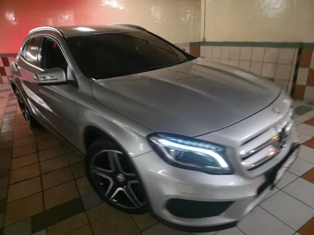 Mercedes-Benz GLA 200 AMG