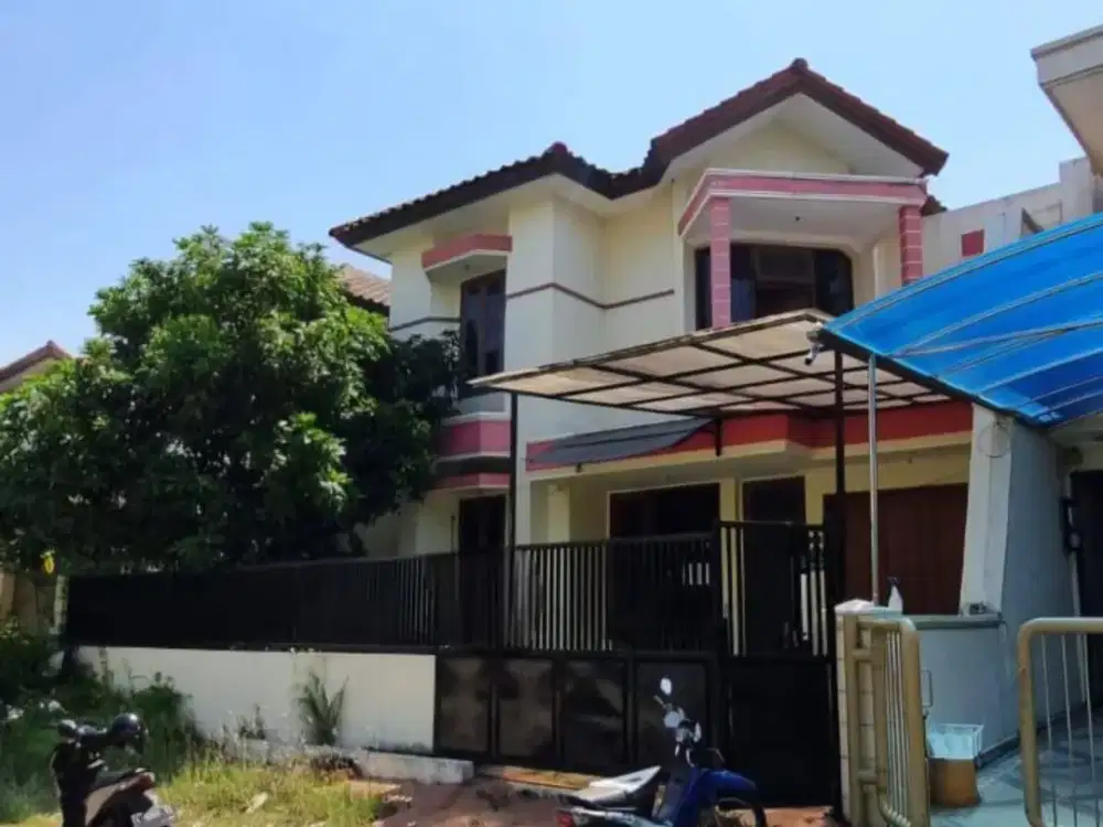 Dijual rumah hitung tanah Jl. Dharmahusada Regency