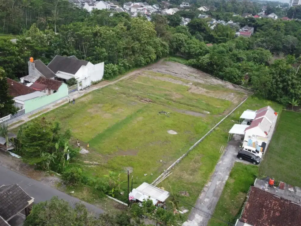 LANGKA: Tanah Luas Lebar 16m di Segitiga Emas Monjali-Hyatt-SCH