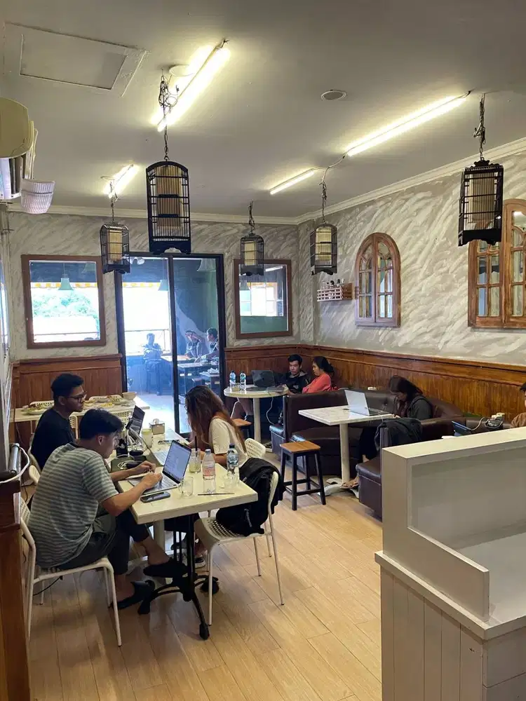 Lowongan Kerja Staff Cafe (Kasir, Bar, Kitchen)