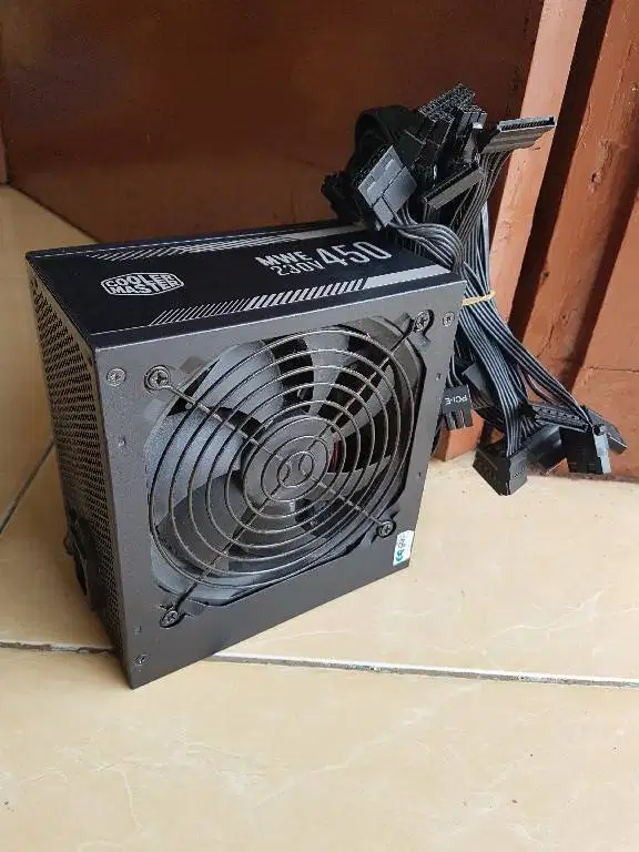 PSU Coolermaster MWE 450w 80+