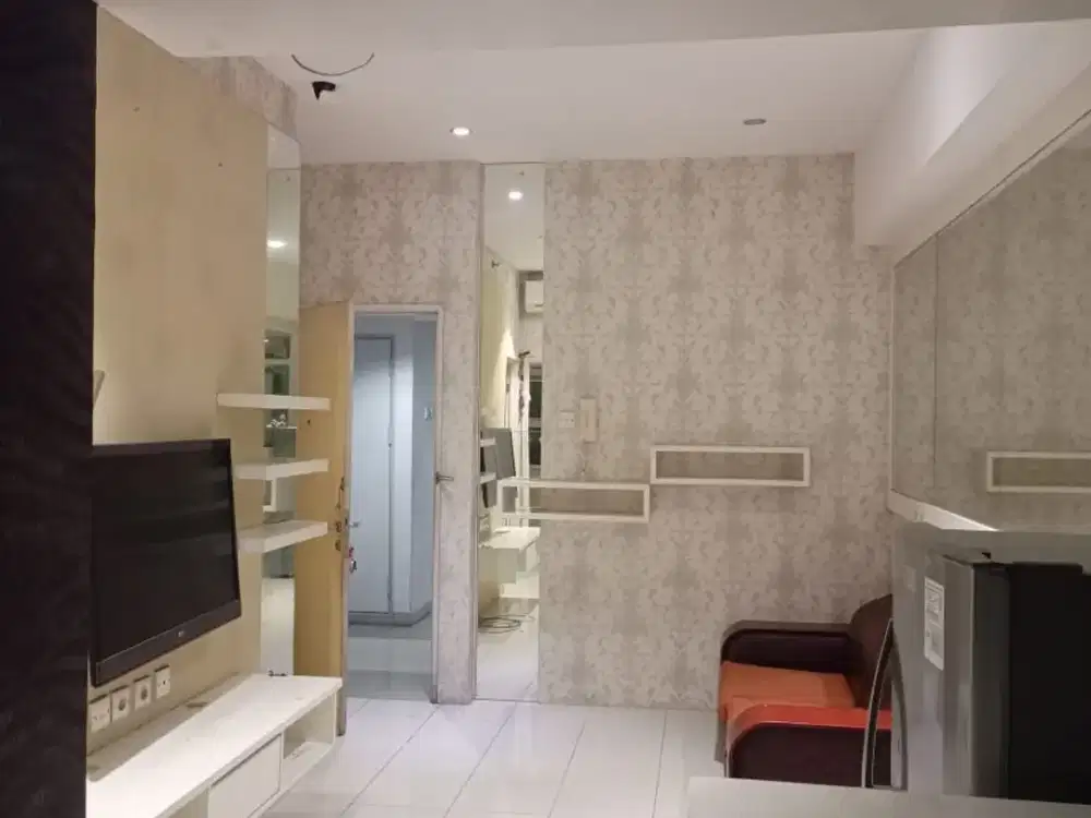Dijual Murah Apartemen Season City Unit 2 BR Furnished, Jakarta Barat