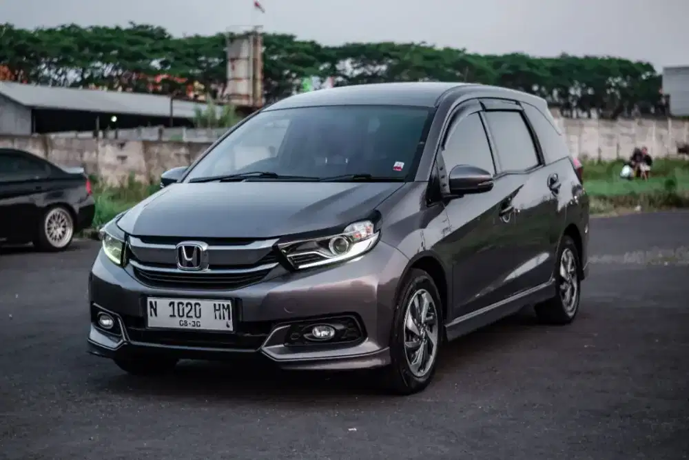 Mobil Keluarga Elegan Berkelas Hemat BBM