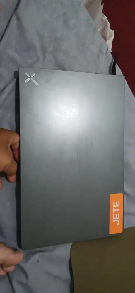 Laptop Axio Hype 5 AmD X3 murmer