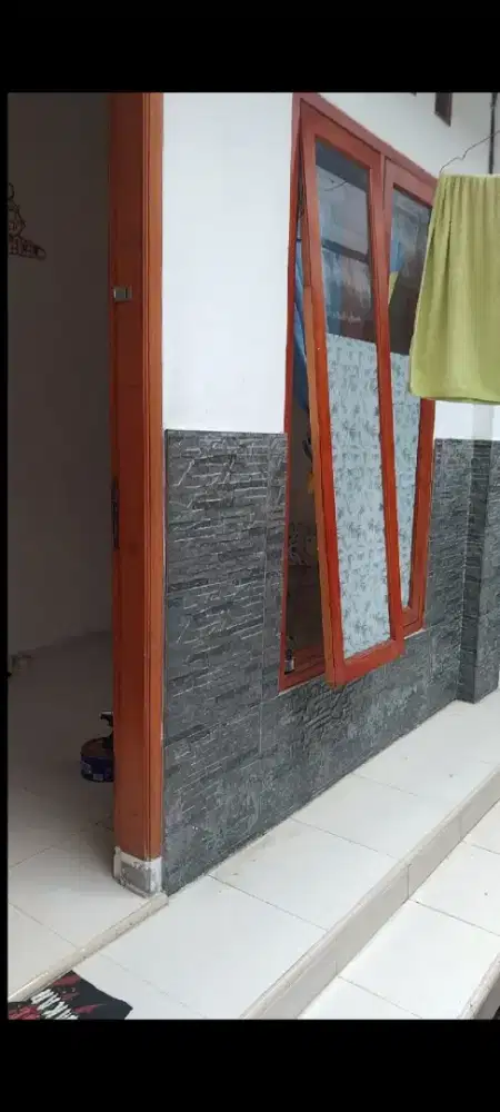 Kontrakan Tiga Petak Ber AC