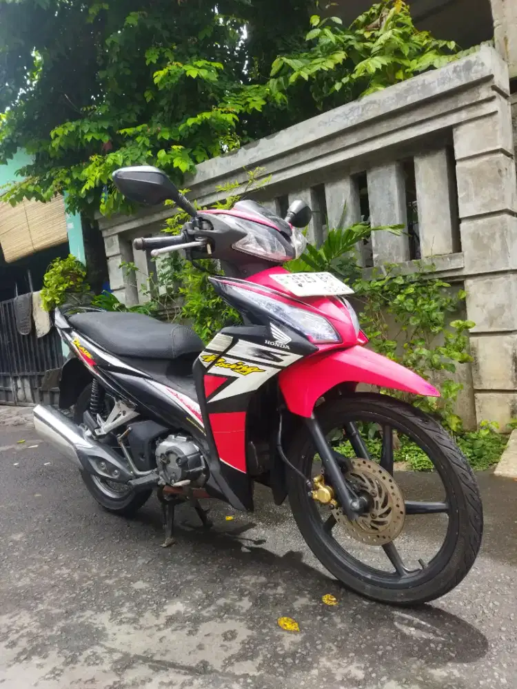 Dijual Honda Blade 2013