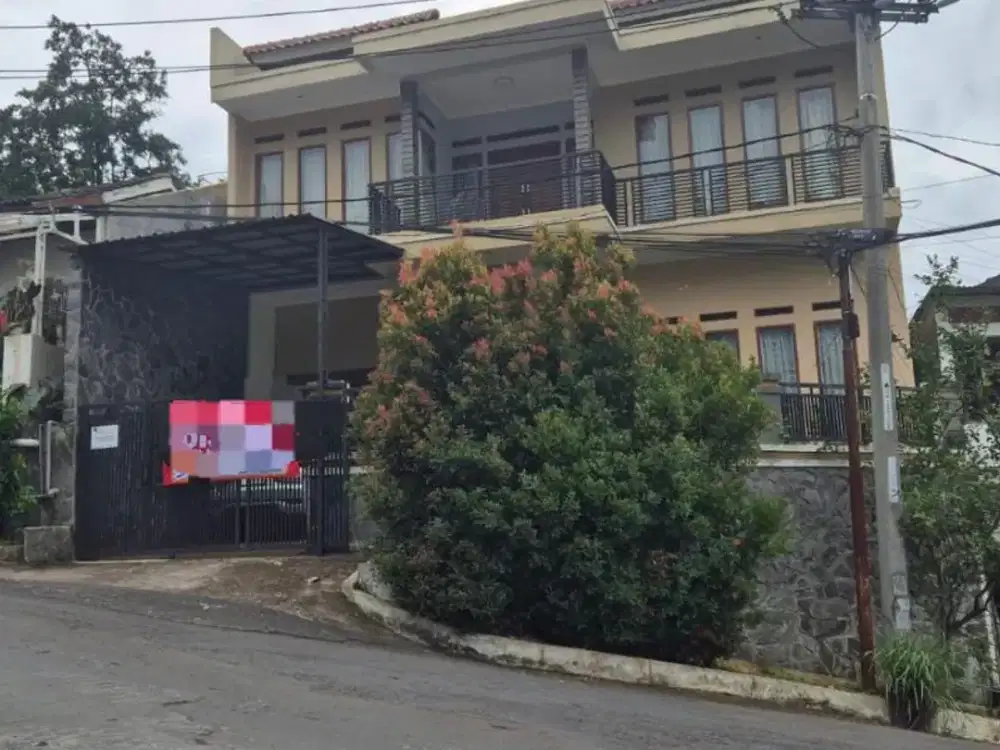 DILELANG Rumah 2 lantai bagus siap huni nyaman di Griya Mandala Permai, Bandung
