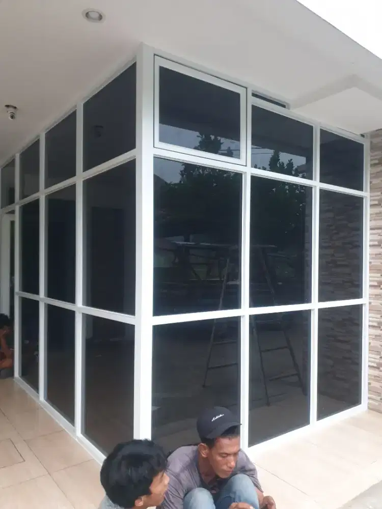 Specialis alumunium kaca