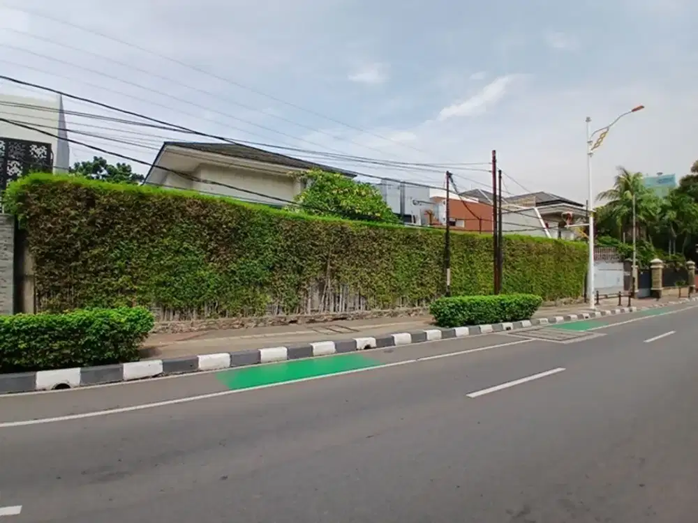 Disewakan Standalone Building , Luas 1000m2 di Kebayoran Baru