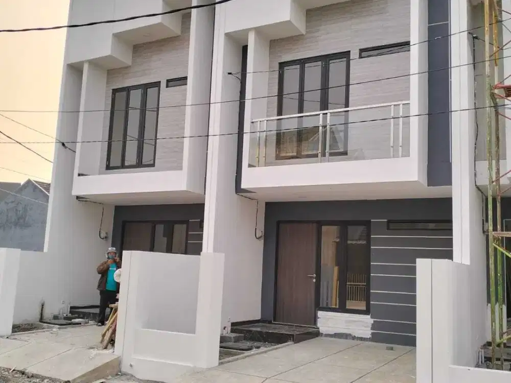 Baru gress . 4 unit rumah jejer di Rungkut Modern Gununganyar