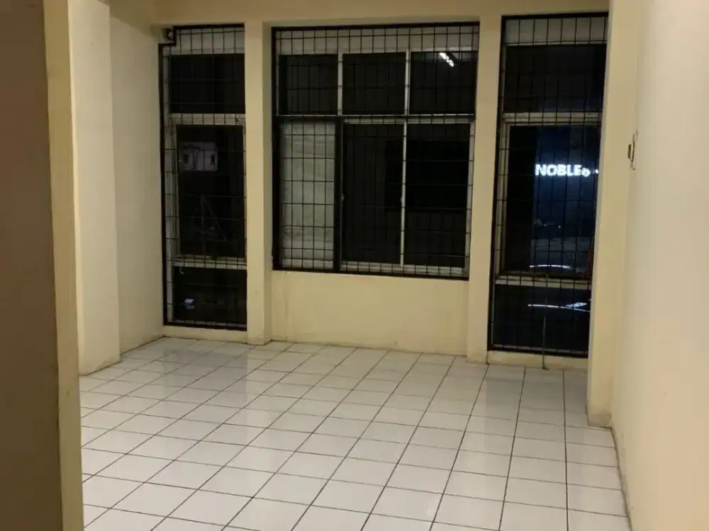 Dijual RUko 3 Lantai Termurah di Serpong Raya Status SHM Siap Nego