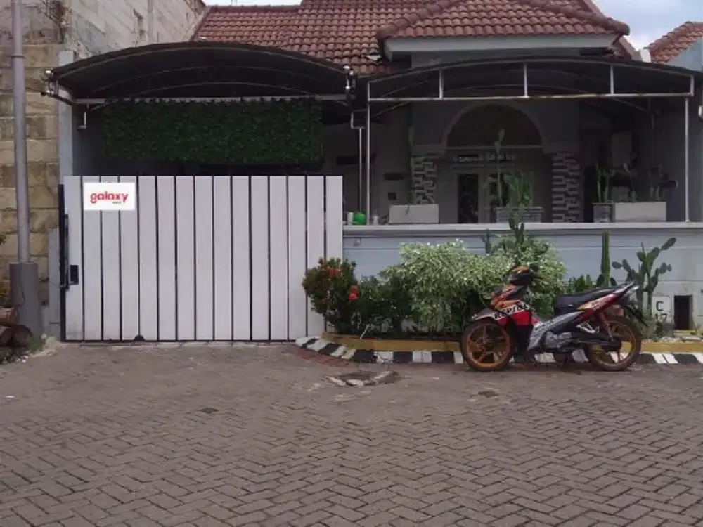 Rumah Siap Huni di Palm Spring Regency, Jambangan strategis (code:DVO)