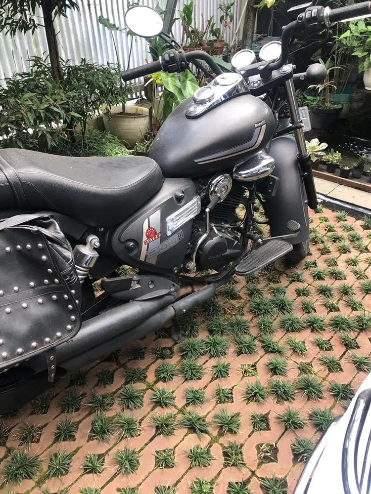 Dijual murah saja.. unit jarang dipakai.. surat2 lengkap.