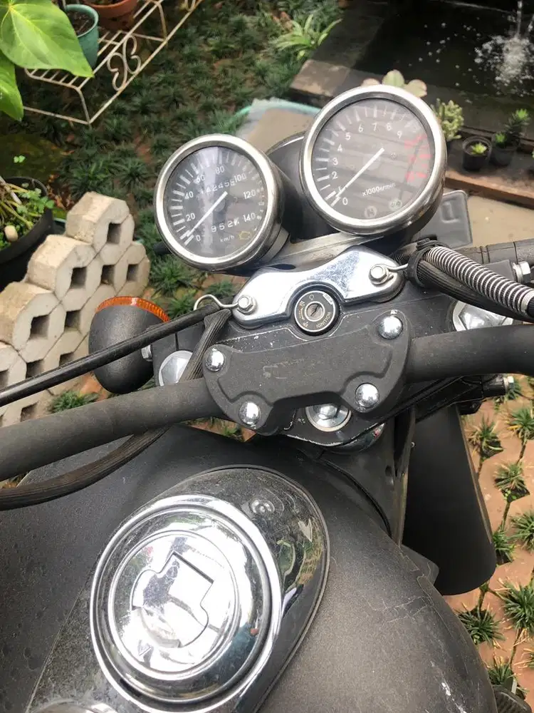 Dijual murah saja.. unit jarang dipakai.. surat2 lengkap.