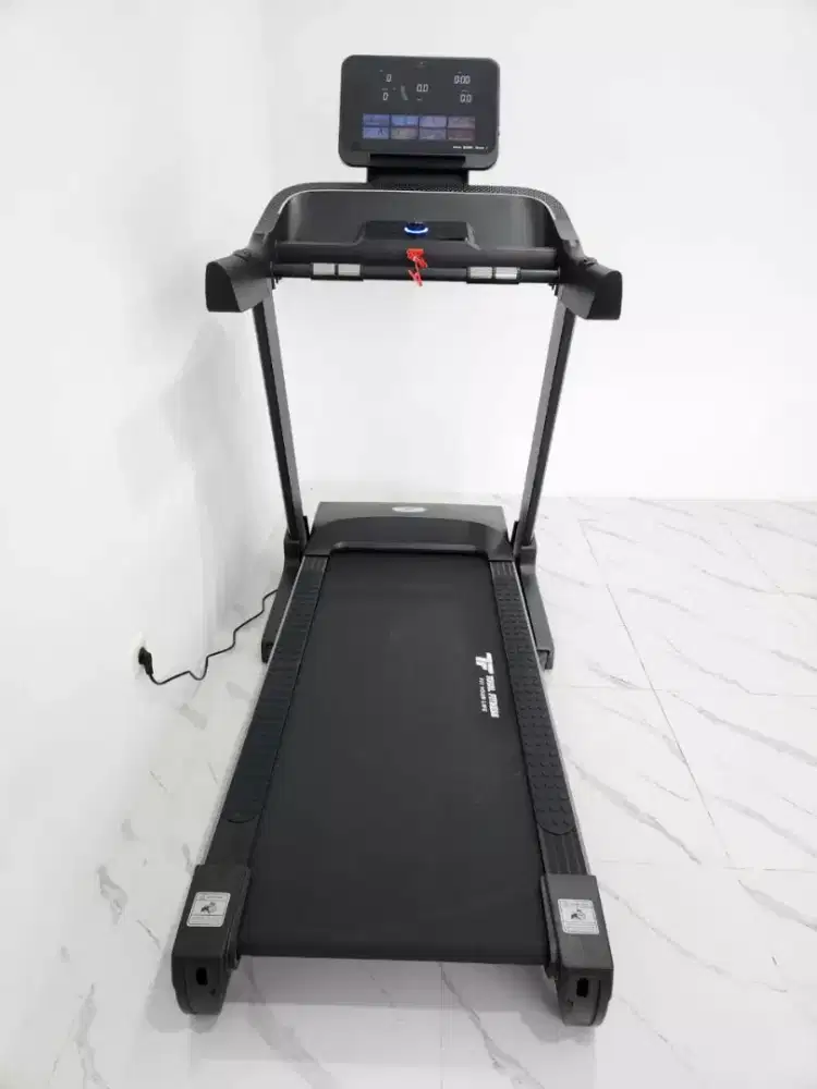 Treadmill elektrik TF 99 AC incline