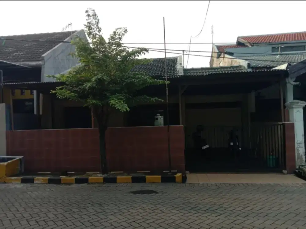 Termurah ! Rumah di Kutisari kondisi layak huni