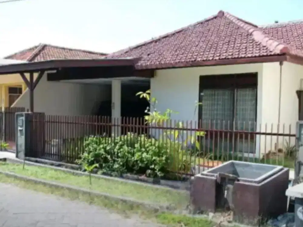 Termurah ! Dijual rumah Kutisari Selatan dekat UK Petra