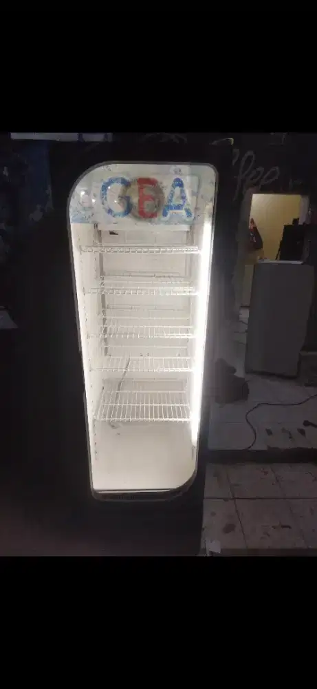 Jual showcase kulkas pendingin minuman ukuran 5 rak merk GEA