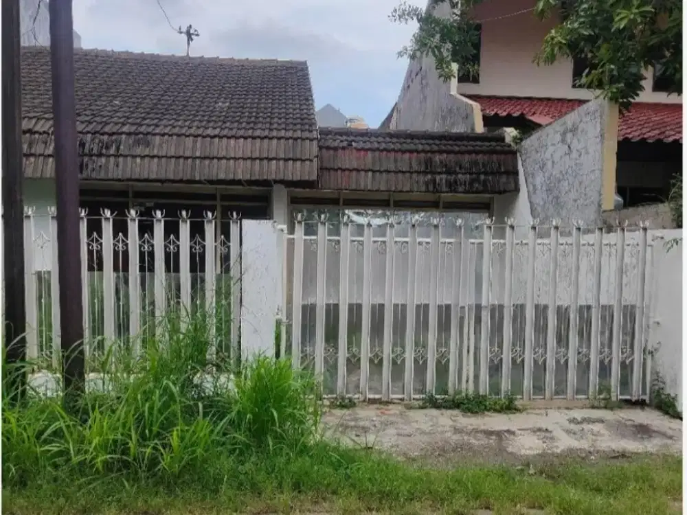 Murah ! Dijual rumah di Sidosermo Indah