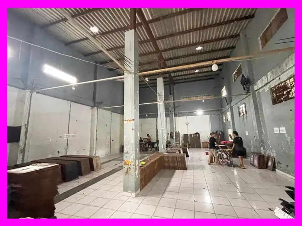 Dhyana Disewa rumah ukuran 10x22m cocok usaha di jelambar