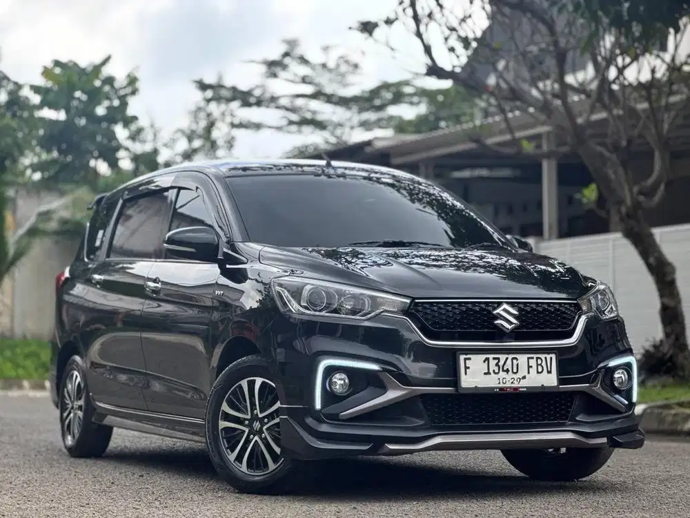 SUZUKI ERTIGA GX AT HYBRID 1.5 AT 2024 HITAM LIKE NEW FULLSET