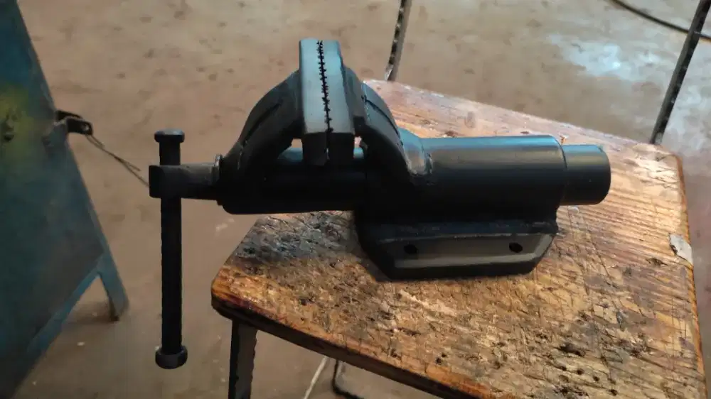 Ragum full metal/besi