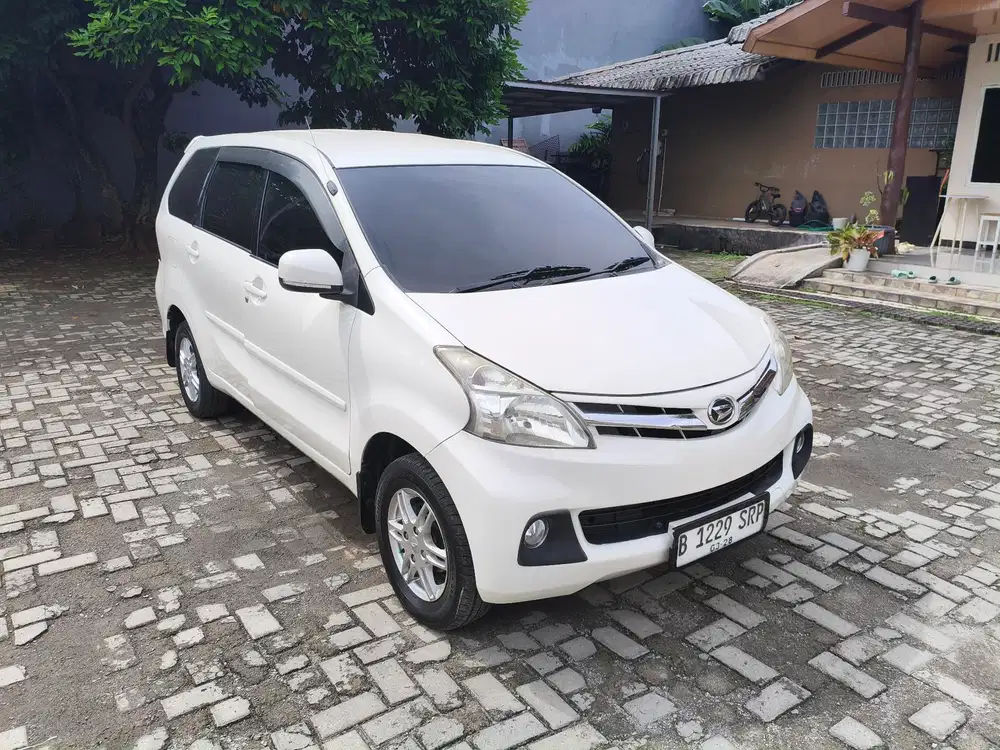 Daihatsu Xenia R deluxe matic 2013