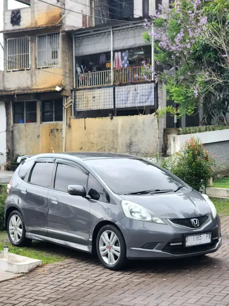 Honda Jazz RS AT 2009 Sangat Mulus