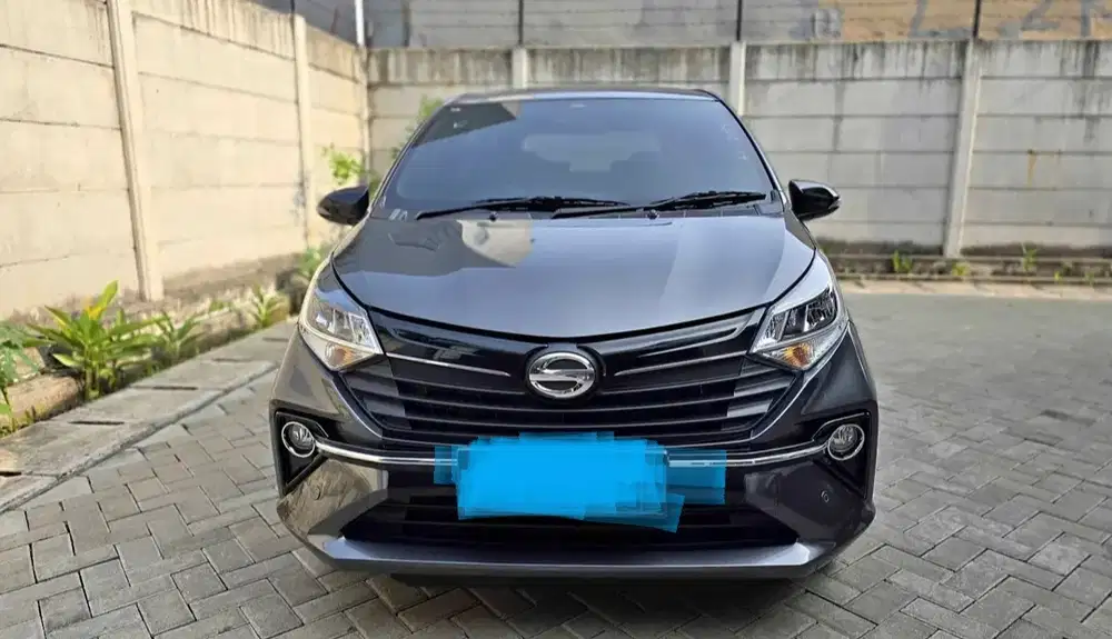 Tdp 10Jutaan daihatsu new sigra r mt Grey metalic
