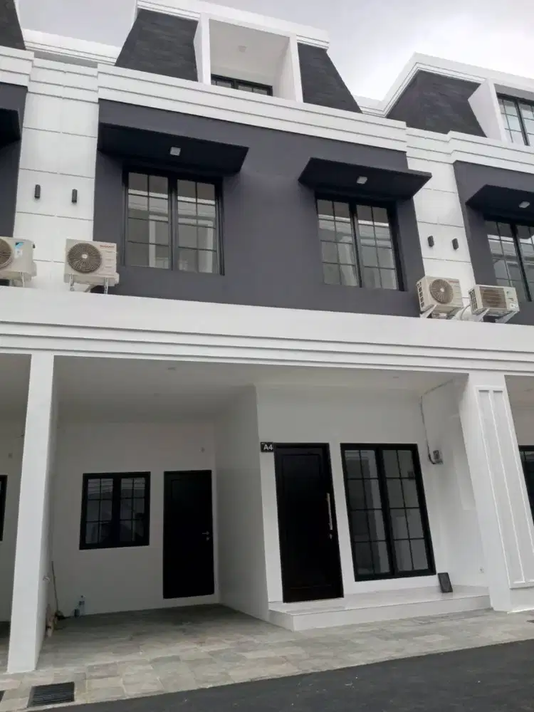 Bangunan Baru Rumah Tinggal Atau Kantor