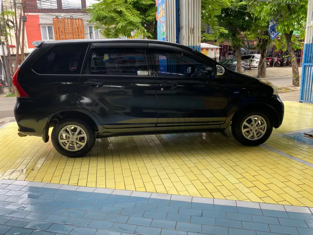 Toyota Avanza 2013 Bensin