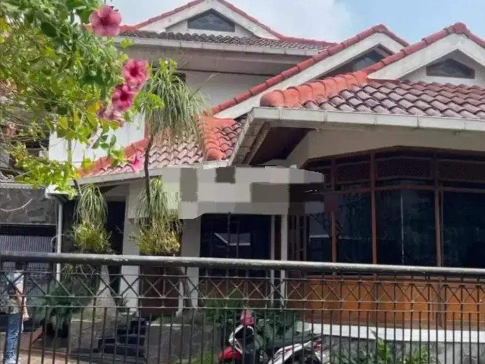 Rumah murah 2 lantai bagus pusat kota strategis di Jl Dakota I , Bandung