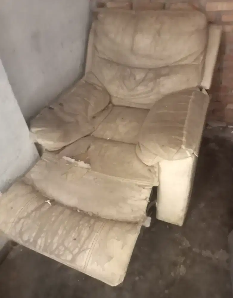 buat nyemak gudang Sofa kulit Recliner executive Lalita