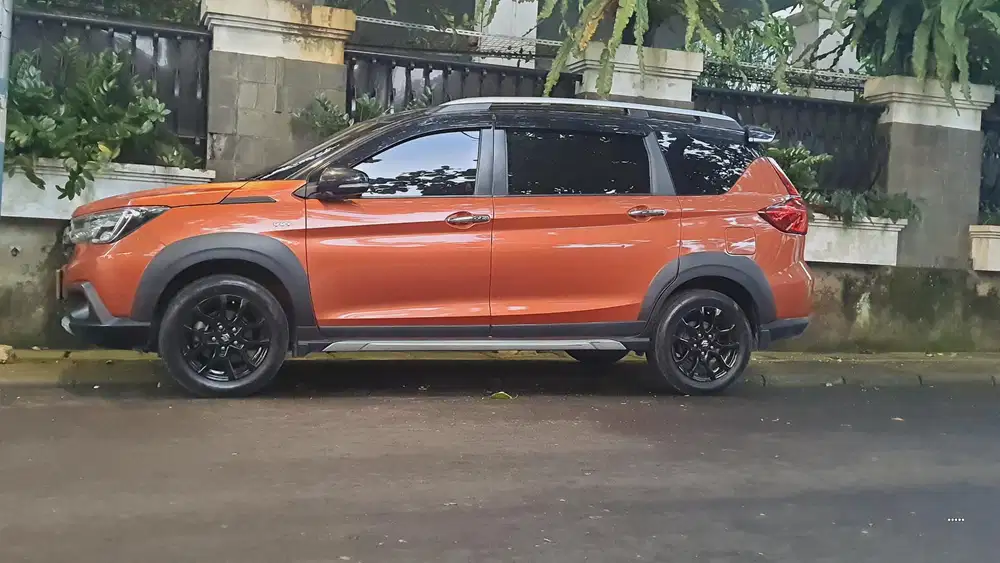 Suzuki XL7 2021 Bensin MT TwoTone